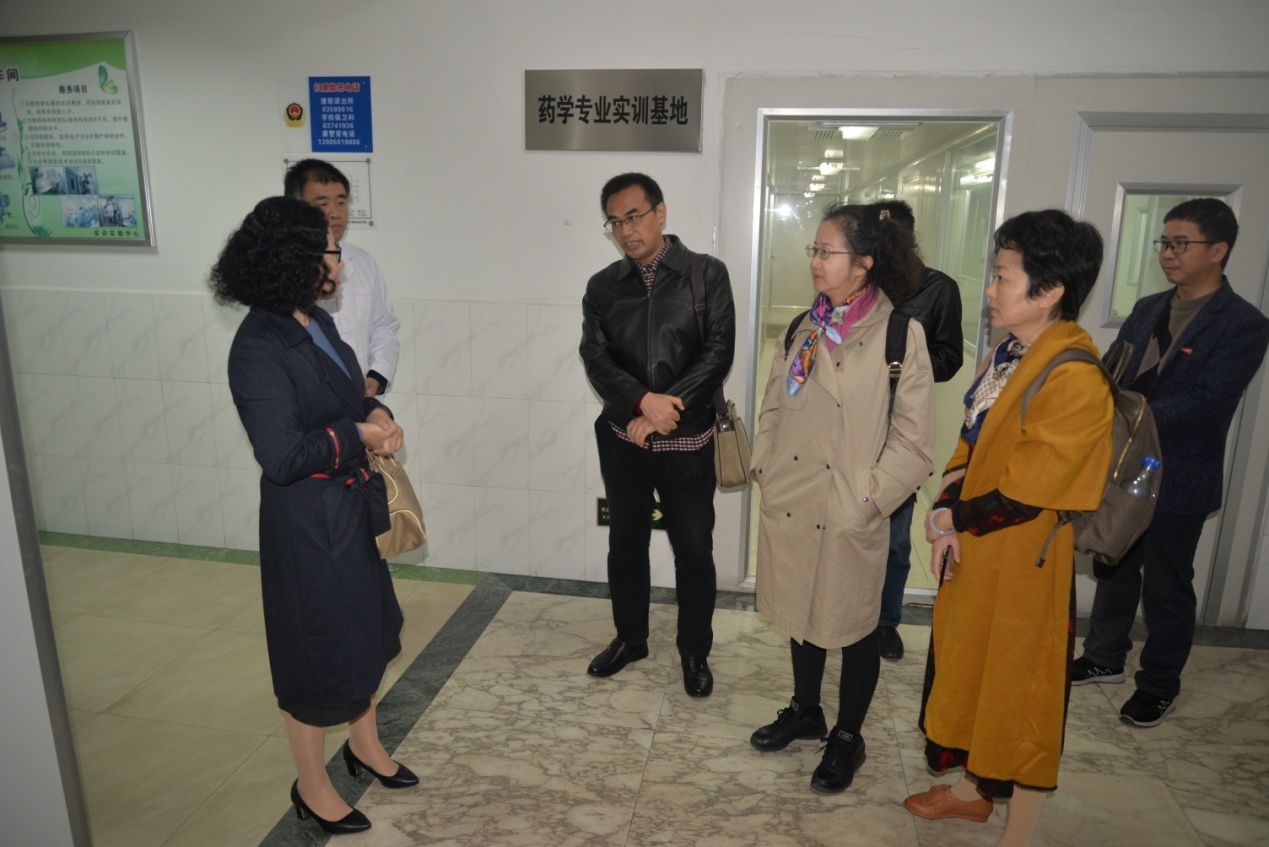 参观1.JPG