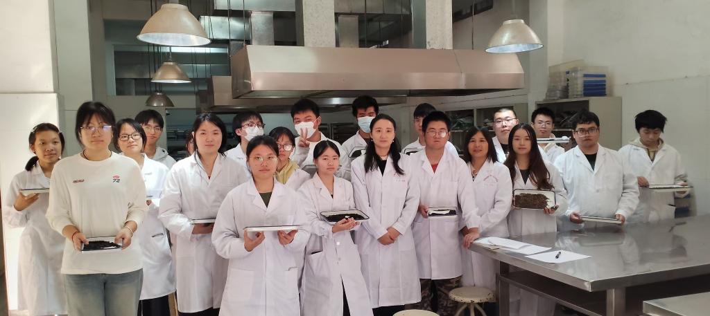 mmexport1764320023810