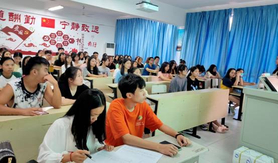 校园科普讲座6.jpg