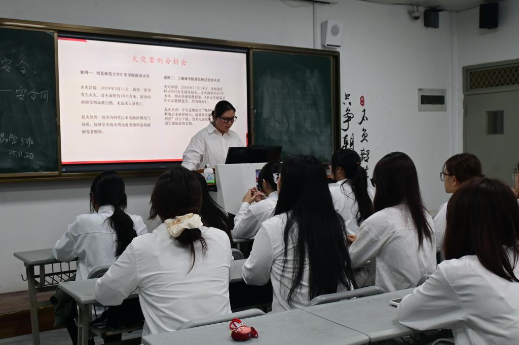 dd8a0b1f11587581bfa25652dc380fd7